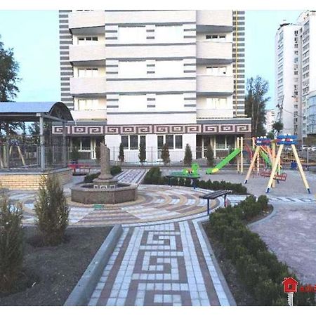 Green Stone Kiev Exterior foto