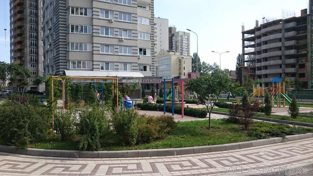 Green Stone Kiev Exterior foto